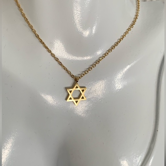 Jewelry - Star of David Pendant Necklace 18k gold plated